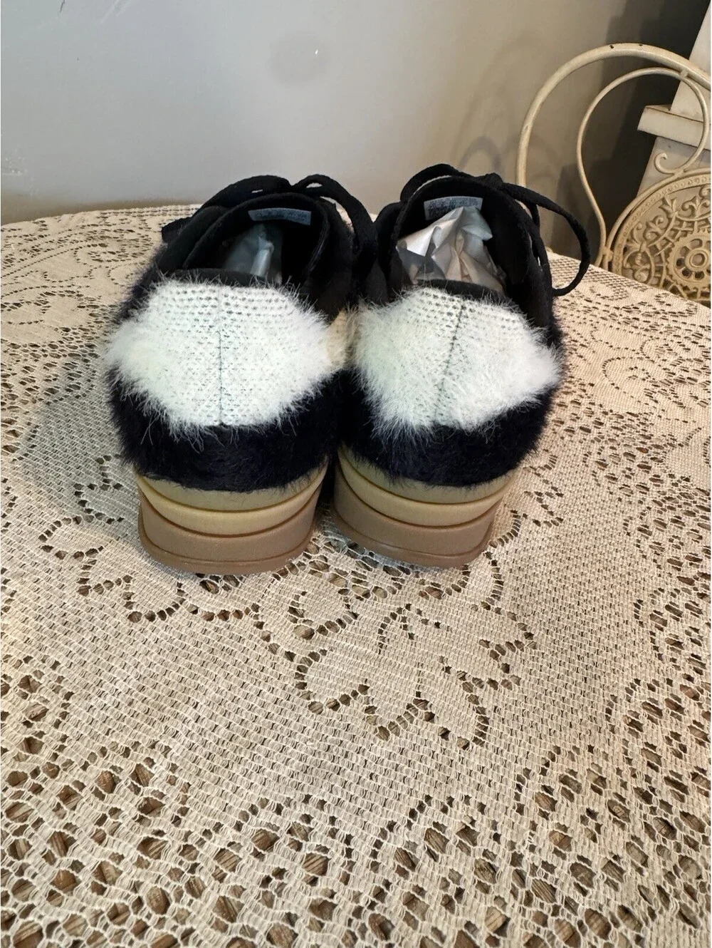 Adidas Gazelle Bold Furry Black/Cream Platform Sneakers JS3907 Womens 7.5